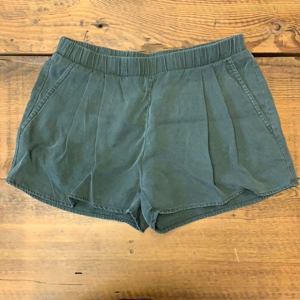 Fifteen Twenty Pleated Shorts
